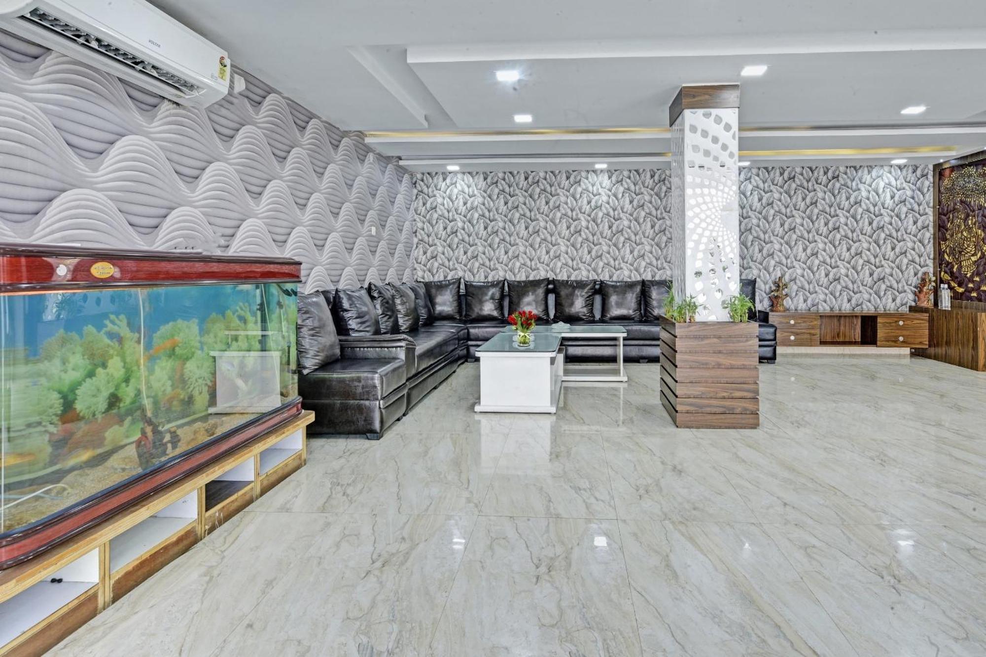 Hotel O Jagat Palace Ранчі Екстер'єр фото
